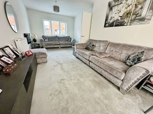 MANNINGS ROAD- click for photo gallery